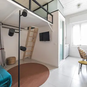 Naviglio Pavese Apartment